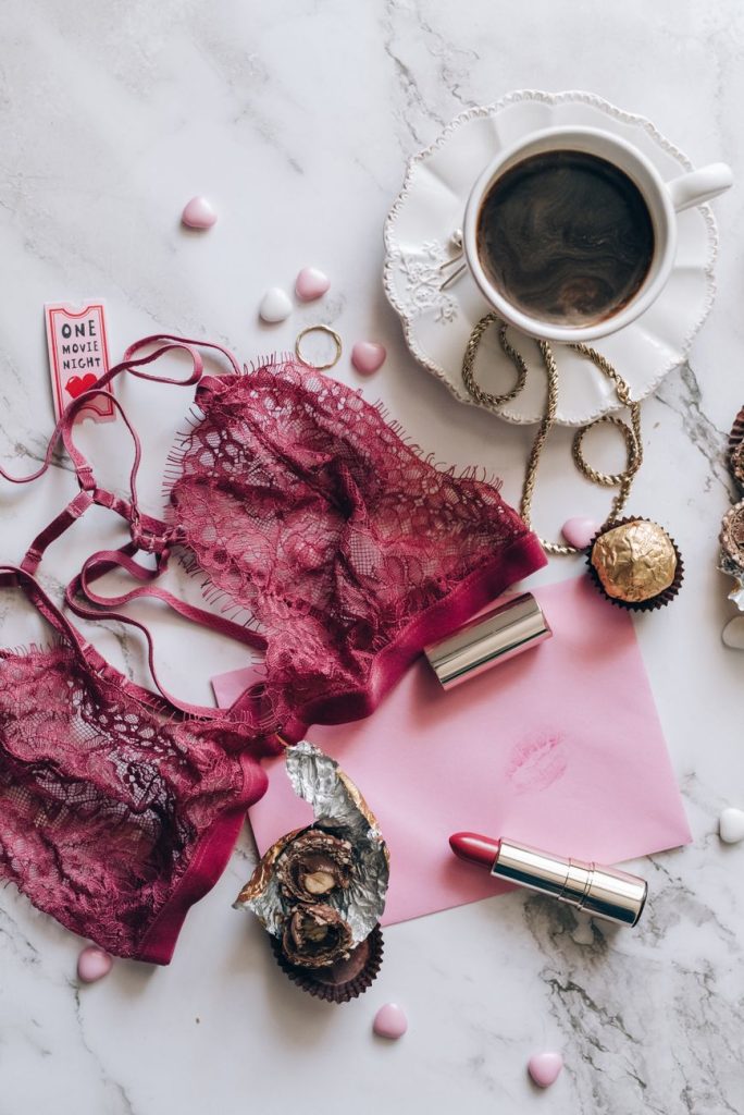 Femme en lingerie